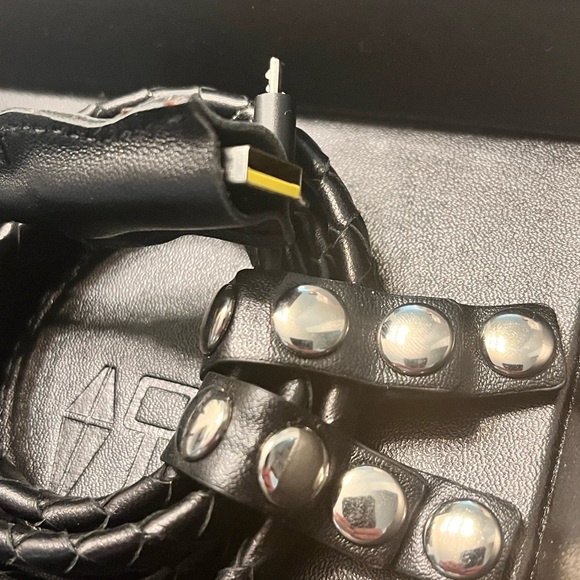 Kyte Key Whip 1 Meter long leather Charge Sync Cable Micro USB Valet Tray - Picture 5 of 9